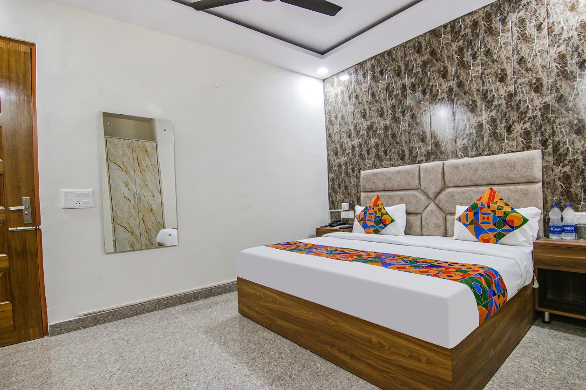 Mohali Fabhotel Hc South Crown מראה חיצוני תמונה