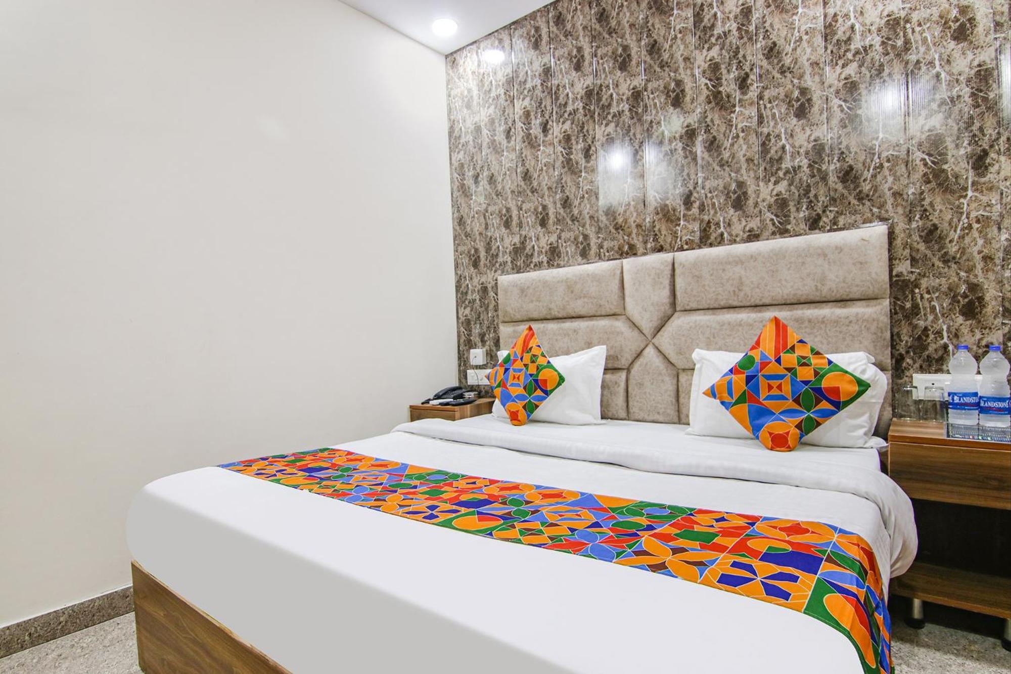 Mohali Fabhotel Hc South Crown מראה חיצוני תמונה